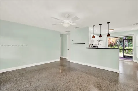 2421 NE 10th Avenue Pompano Beach FL 33064