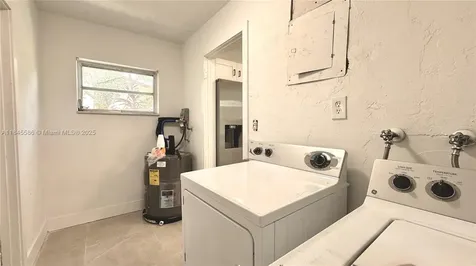 7005 NW 76th Court Tamarac FL 33321