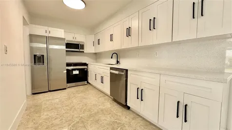 7005 NW 76th Court Tamarac FL 33321