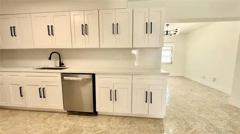 7005 NW 76th Court Tamarac FL 33321