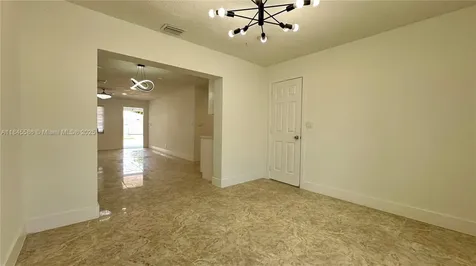 7005 NW 76th Court Tamarac FL 33321