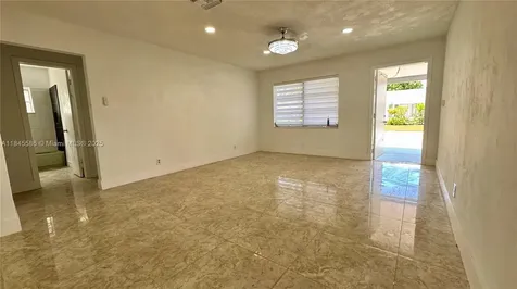 7005 NW 76th Court Tamarac FL 33321