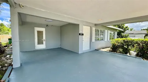 7005 NW 76th Court Tamarac FL 33321