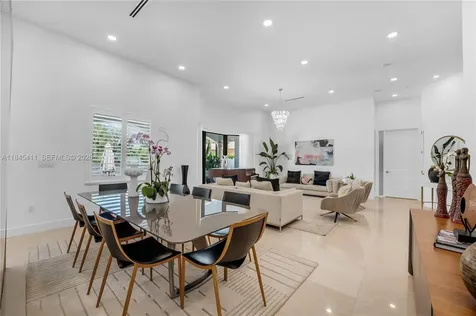 331 SW 124th Avenue Miami FL 33184