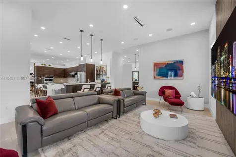 331 SW 124th Avenue Miami FL 33184