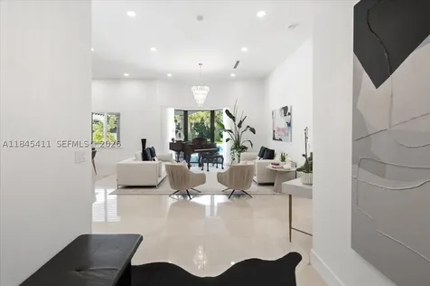 331 SW 124th Avenue Miami FL 33184