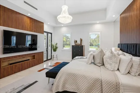 331 SW 124th Avenue Miami FL 33184