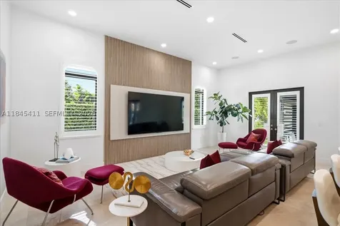 331 SW 124th Avenue Miami FL 33184