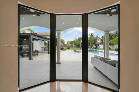331 SW 124th Avenue Miami FL 33184