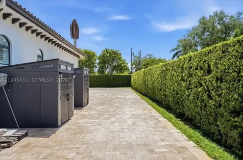 331 SW 124th Avenue Miami FL 33184