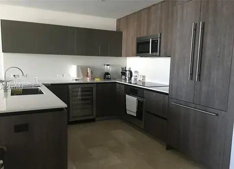 88 SW 7th Street Miami FL 33130