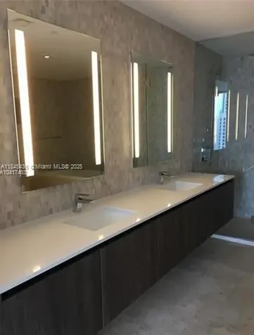 88 SW 7th Street Miami FL 33130