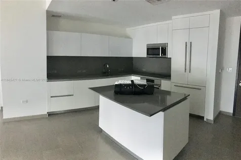 88 SW 7th Street Miami FL 33130