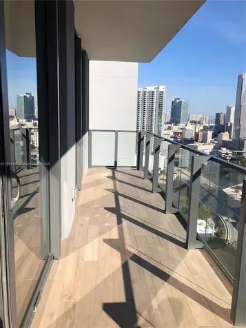 88 SW 7th Street Miami FL 33130