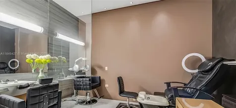 88 SW 7th Street Miami FL 33130