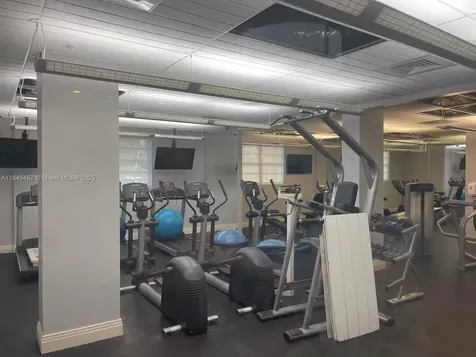 3901 S Ocean Drive Hollywood FL 33019