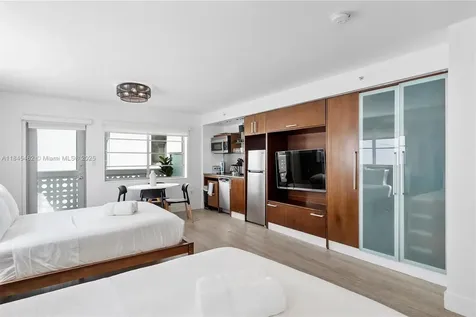 1024 Ocean Drive Miami Beach FL 33139