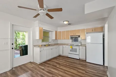 1031 NE 39th Court Ocala FL 34470