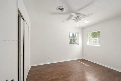 1031 NE 39th Court Ocala FL 34470