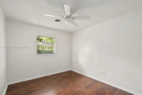 1031 NE 39th Court Ocala FL 34470