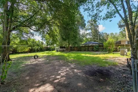 1031 NE 39th Court Ocala FL 34470