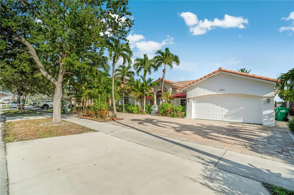 15114 SW 35th Terrace Miami FL 33185
