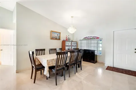 15114 SW 35th Terrace Miami FL 33185