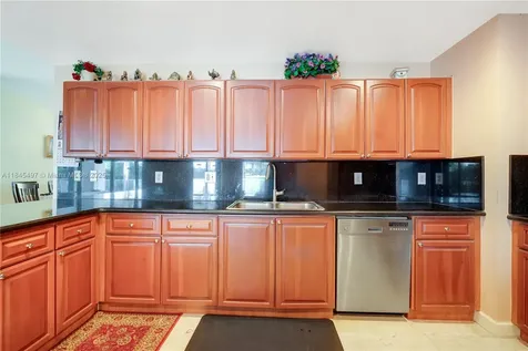 15114 SW 35th Terrace Miami FL 33185