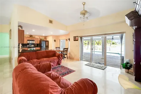 15114 SW 35th Terrace Miami FL 33185