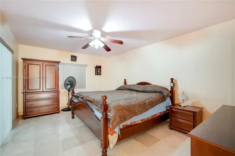 15114 SW 35th Terrace Miami FL 33185