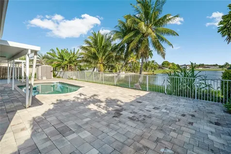 15114 SW 35th Terrace Miami FL 33185