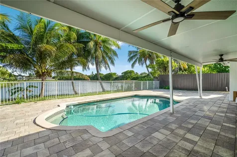 15114 SW 35th Terrace Miami FL 33185