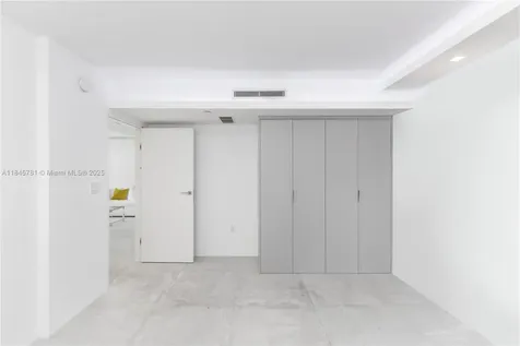 1800 Sunset Harbour Drive Miami Beach FL 33139