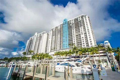 1800 Sunset Harbour Drive Miami Beach FL 33139