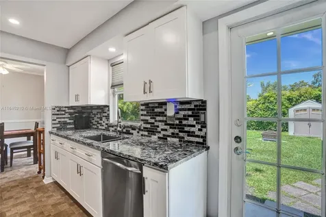 7909 NW 73rd Avenue Tamarac FL 33321