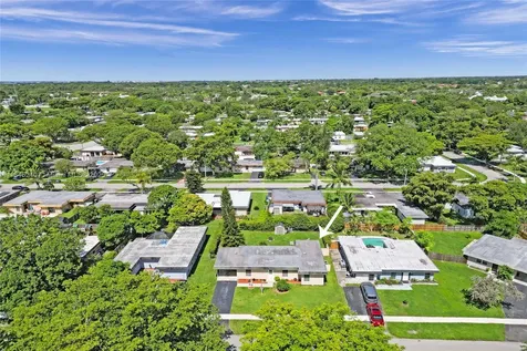 7909 NW 73rd Avenue Tamarac FL 33321
