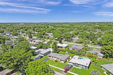 7909 NW 73rd Avenue Tamarac FL 33321