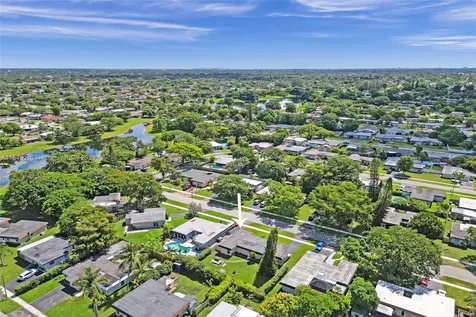 7909 NW 73rd Avenue Tamarac FL 33321