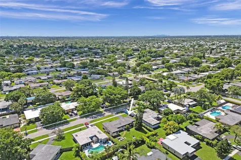 7909 NW 73rd Avenue Tamarac FL 33321