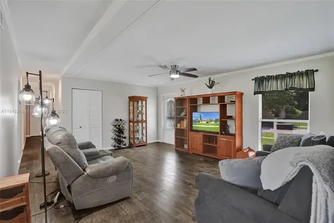 7909 NW 73rd Avenue Tamarac FL 33321