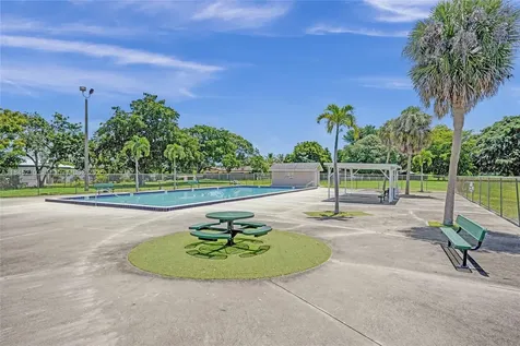 7909 NW 73rd Avenue Tamarac FL 33321