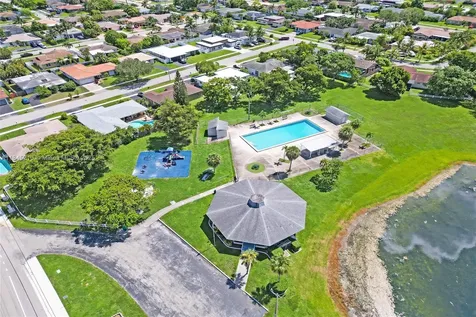 7909 NW 73rd Avenue Tamarac FL 33321