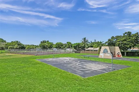 7909 NW 73rd Avenue Tamarac FL 33321