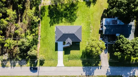 919 Glenn Avenue Lehigh Acres FL 33972