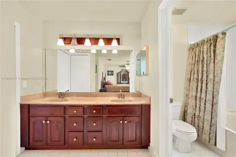 8671 SW 200th Street Cutler Bay FL 33189