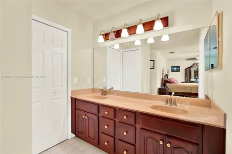 8671 SW 200th Street Cutler Bay FL 33189