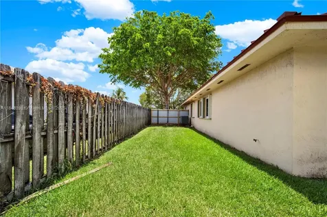 8671 SW 200th Street Cutler Bay FL 33189