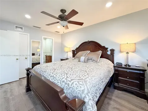 1600 N 73rd Avenue Hollywood FL 33024