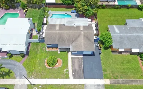 1600 N 73rd Avenue Hollywood FL 33024