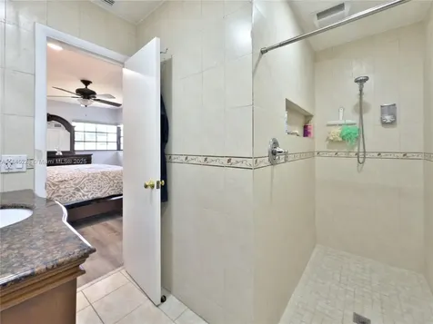 1600 N 73rd Avenue Hollywood FL 33024